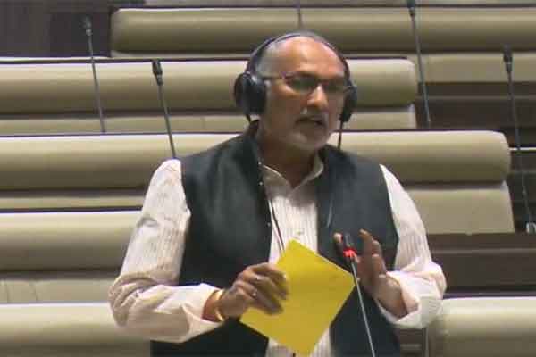सदन में मनोज कुमार यादव ने सिंचाई योजनाओं की सुस्त रफ्तार पर उठाए सवाल