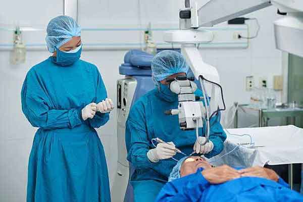 खूंटी में मेगा मोतियाबिंद सर्जरी शिविर, सेना के विशेषज्ञ डॉक्टर करेंगे नि:शुल्क ऑपरेशन