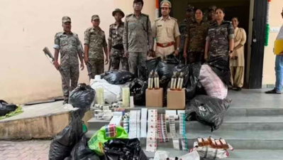 Ranchi News: नकली शराब बनाने वाली मिनी फैक्ट्री का खुलासा, भारी मात्रा में शराब व पैकेजिंग सामग्री जब्त