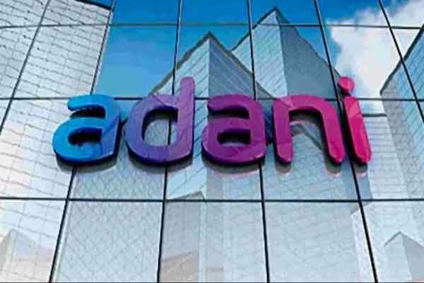 बैंक दस्तावेज अडानी परिवार के सहयोगियों द्वारा अडानी ग्रुप में गुप्त निवेशों के पैमाने को उजागर करते हैं