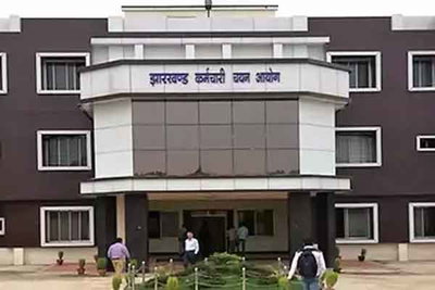 Jharkhand Breaking  : JSSC कार्यालय में CID की छापेमारी, चल रही पूछताछ