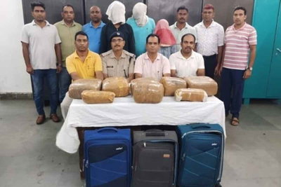 Jamshedpur News: टाटानगर स्टेशन पर बड़ी कार्रवाई, 34.7 किलो गांजा के साथ तीन तस्कर अरेस्ट