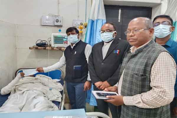 चाईबासा के पीड़ित परिवार से मिलकर झालसा टीम ने की मदद