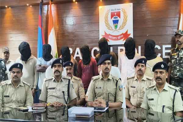 Ranchi News: मोटरसाइकिल चोर गिरोह का भंडाफोड़, 14 बाइक के साथ 7 आरोपी अरेस्ट