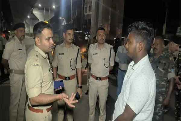 रांची में देर रात चला पुलिस का विशेष चेकिंग अभियान