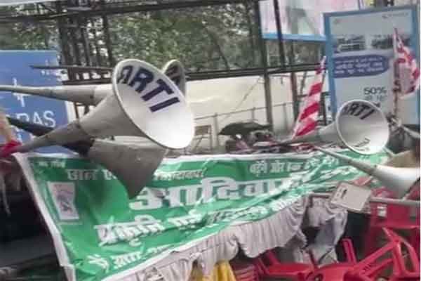 सरहुल उल्लास के बीच हादसा, फिरायालाल चौक के पास बना स्वागत मंच टूटा, कई घायल