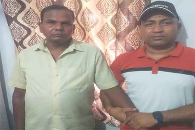 Simdega News : गृह रक्षक जवान को 7 हजार घूस लेते ACB ने रंगे हाथ पकड़ा