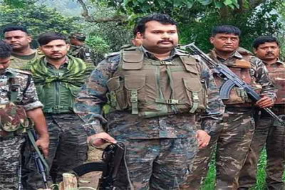 कौन है वो IPS, 11 महीने में जिसने गुमला को बना दिया नक्सलमुक्त
