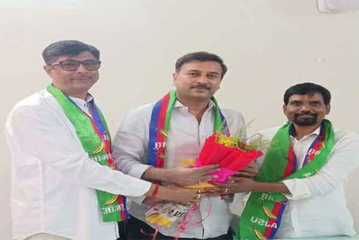 आजसू के 41वें स्थापना दिवस पर सुदेश महतो से मिले वरिष्ठ आंदोलनकारी नेता