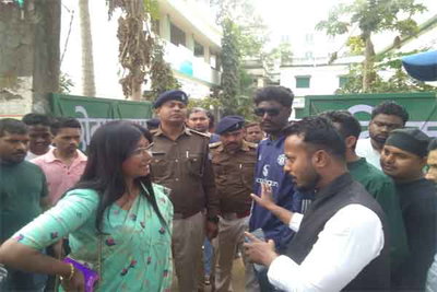 रांची निकाय चुनाव: वार्ड 18 के संत अन्ना इंटरमीडिएट कॉलेज में चलता रहा ड्रामा