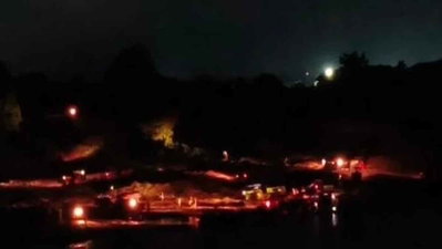 Jamshedpur News: लुपुंगडीह नदी घाट पर रात में बालू उठाव का आरोप, ग्रामीणों ने की जांच की मांग