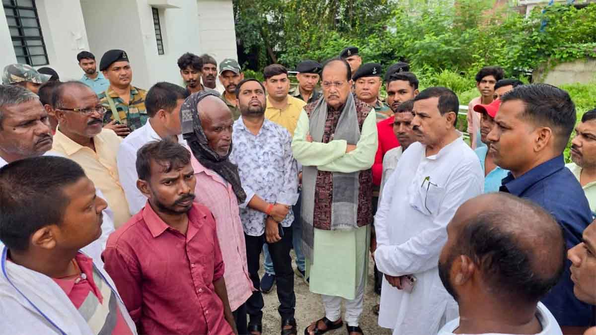 कोयल नदी में डूबने से छह लोगों की मौत, मेदिनी राय मेडिकल कॉलेज पहुंचे राधाकृष्ण किशोर
