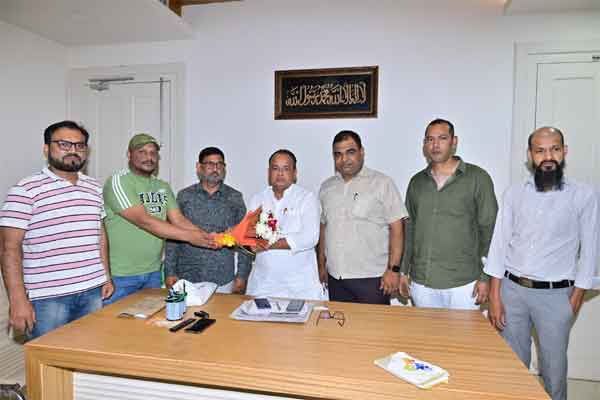 थैलेसीमिया और सिकल सेल मरीजों के मुद्दों पर स्वास्थ्य मंत्री से मिला प्रतिनिधिमंडल