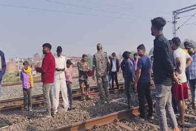 पलामू: ट्रेन की चपेट में आने से मजदूर की मौत