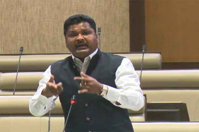 सदन में राजेश कच्छप ने उठाया HEC विस्थापितों को बसाए गए गांवों की जमीन की अवैध बिक्री का मुद्दा