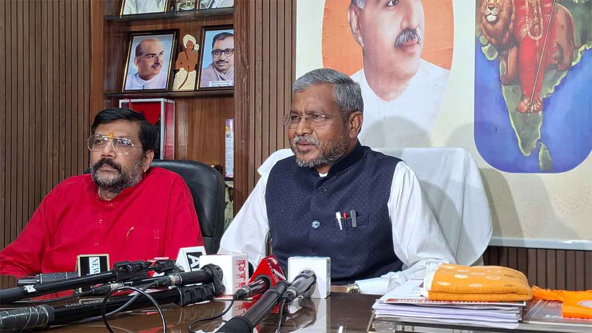 JPSC-JSSC आंदोलन: पुतला दहन में जिन छात्रों पर FIR हुआ, बाबूलाल उन्हें मुहैया करायेंगे मुफ्त वकील