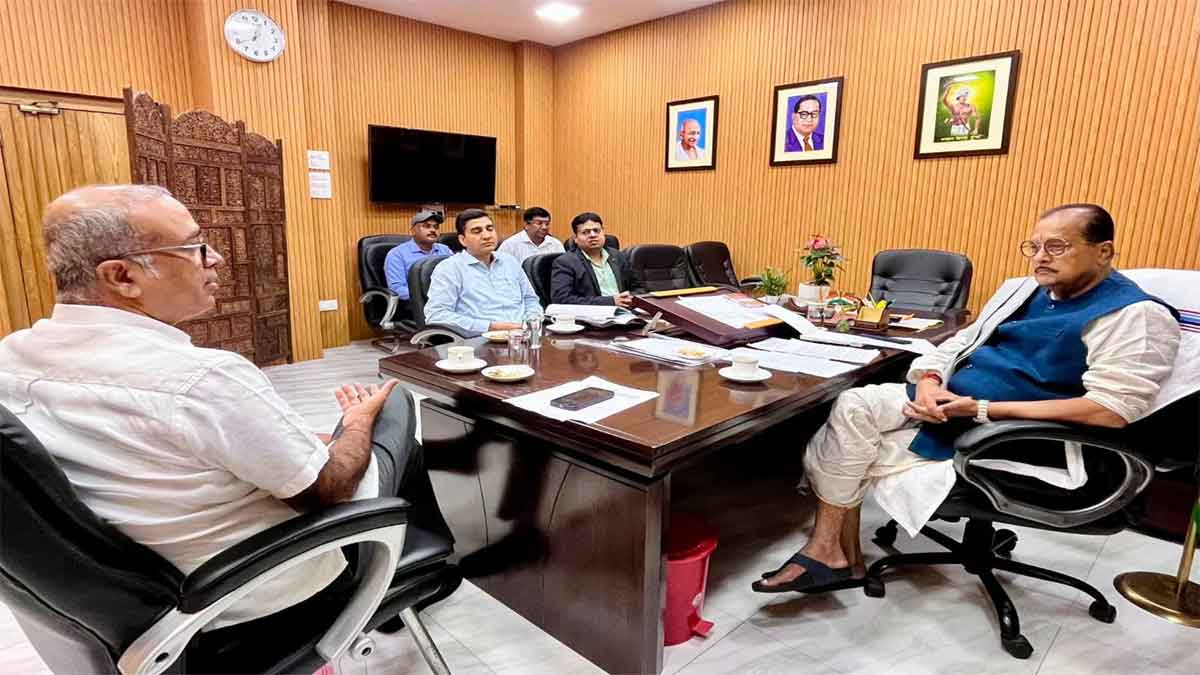 MMDR संशोधन से झारखंड को कितना नुकसान, वित्तमंत्री ने अधिकारियों के साथ की समीक्षा
