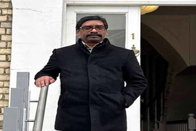CM हेमंत सोरेन पहुंचे रांची, दावोस व यूके में दर्ज कराई झारखंड की जोरदार उपस्थिति