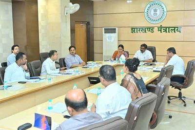 एक्शन मोड में सीएम हेमंत सोरेन, ग्रामीण विकास योजनाओं में तेजी लाने का निर्देश