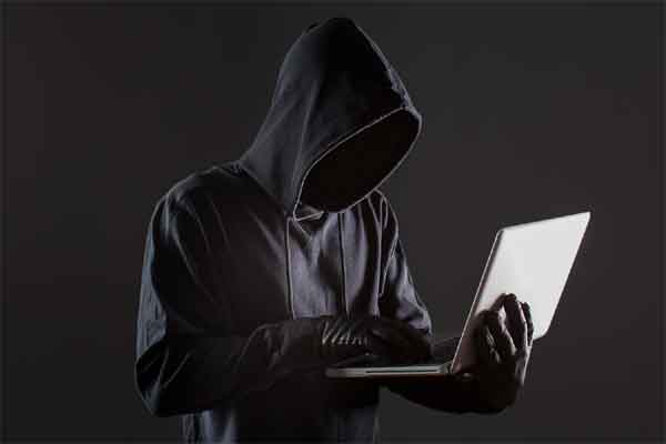 रांची में टेक्नीशियन बन महिला से साइबर ठगी, खाते से 8.27 लाख उड़ाए