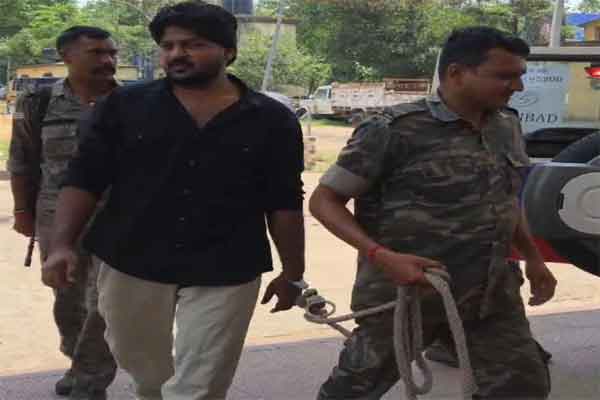 धनबाद पुलिस को सफलता, प्रिंस खान गिरोह का गुर्गा शैफी उर्फ मेजर 3 दिन की रिमांड पर