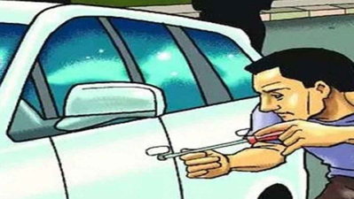 Simdega News: होटल के सामने से स्कॉर्पियो चोरी, लाखों के सामान व 30 हजार नकद ले उड़े चोर