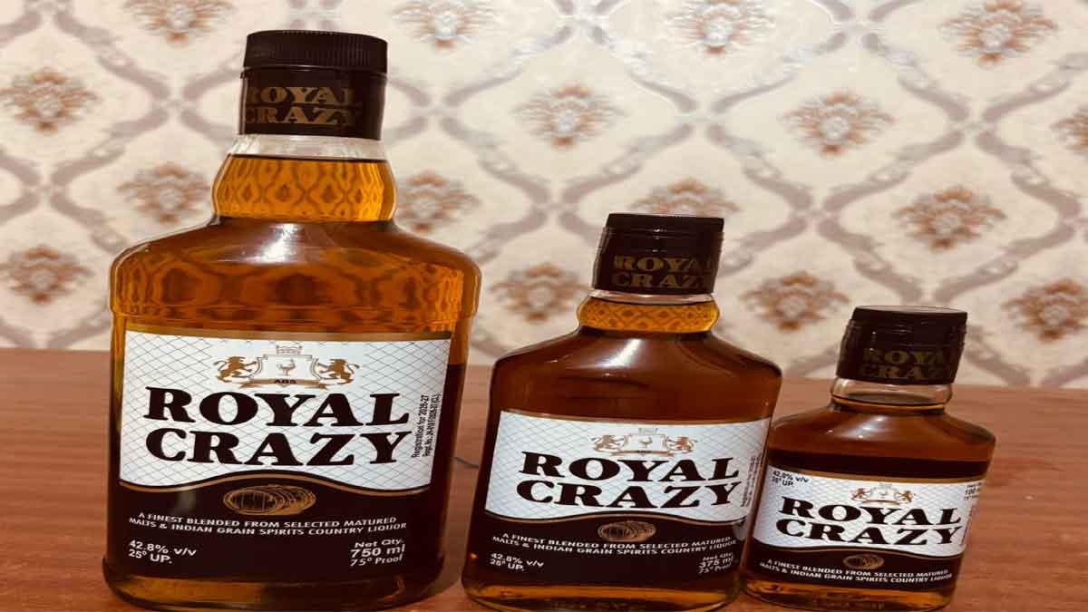 देसी शराब ROYAL CRAZY पर विवाद के बाद लेबल बदलने की तैयारी