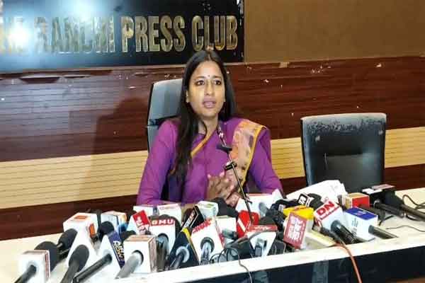 विष्णुगढ़ कांड पर बोली अंबा प्रसाद - पूरे सिस्टम ने मिलकर बच्ची के साथ अन्याय किया