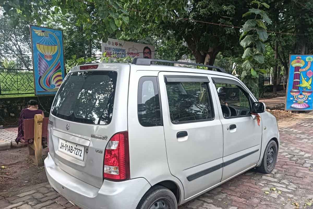 मीटिंग में व्यस्त सेल्स मैनेजर की कार से लैपटॉप व दस्तावेजों की चोरी, मोरहाबादी की घटना