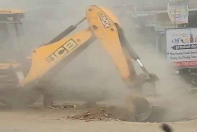 रांची: JCB की खुदाई में फटी गैस पाइपलाइन, तुरंत किया गया ठीक