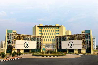 Education News : IIM रांची में रिकॉर्ड तोड़ प्लेसमेंट, EMBA छात्र को मिला 1.2 करोड़ का महापैकेज