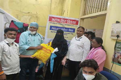 रिम्स में टीबी मरीजों को मिला पोषण किट, 60 लोगों को दिया गया पौष्टिक आहार