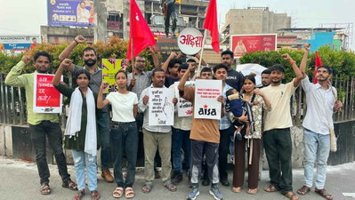 SIR के विरोध में आइसा का नागरिक मार्च, मताधिकार की सुरक्षा की उठी मांग
