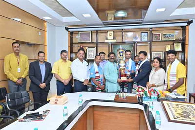 Ranchi News: भारतीय डेफ क्रिकेट टीम के खिलाड़ी CM से मिले, सभी हुए सम्मानित
