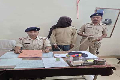 मालाबार रिसॉर्ट में छापेमारी कर पुलिस ने पकड़ा HP का नकली सामान, एक अरेस्ट