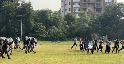 Jamshedpur News: दुर्गा पूजा में उपद्रवियों से निपटने की तैयारियां, पुलिस लाइन में हुई मॉक ड्रिल