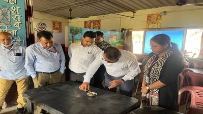 Simdega News: फूड सेफ्टी टीम के जांच से बाजार में मचा हड़कंप, कई दुकानों से लिए गए सैंपल