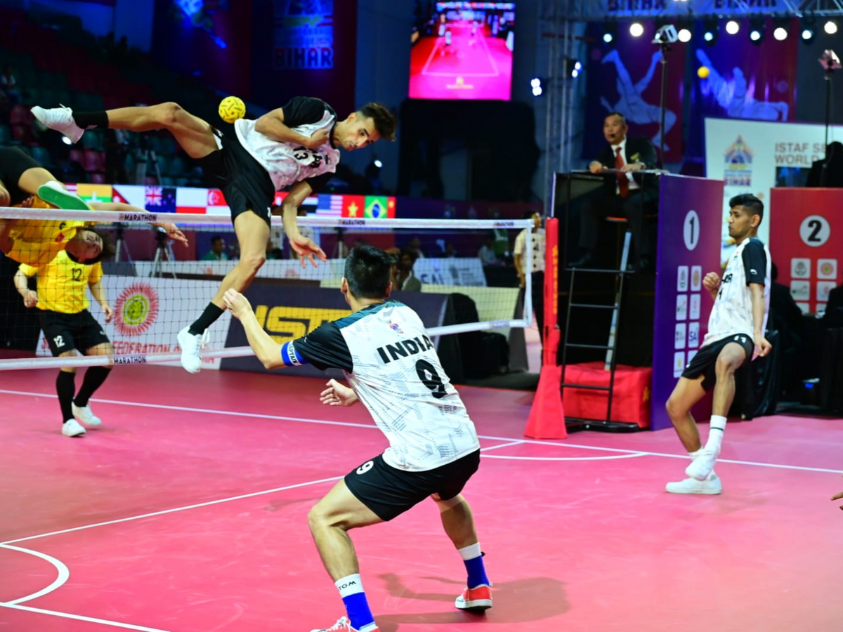 Sports News: भारत ने किंग्स कप में जीता ब्रॉन्ज, टीम ने हवा में दिखाई पैरों की कलाबाजी