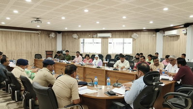Gumla News: स्वतंत्रता दिवस समारोह की तैयारियों को लेकर DDC ने की समीक्षा, तालमेल से कार्य के निर्देश