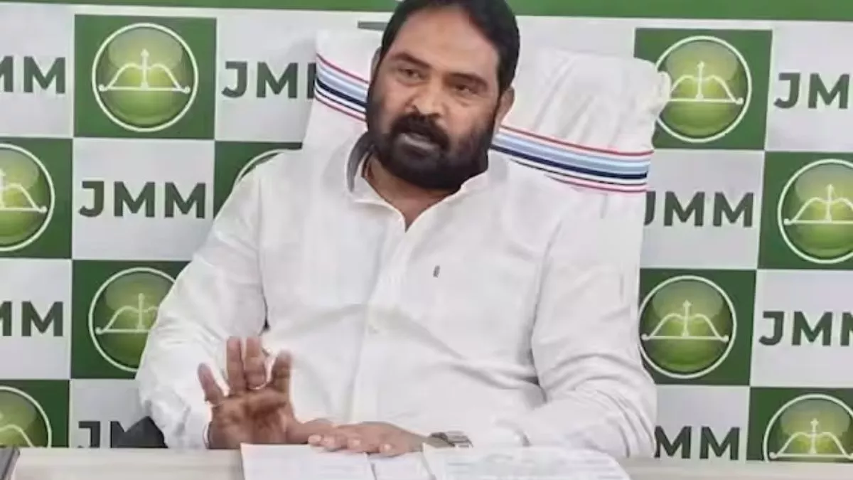 Political News: चुनाव खत्म होते ही जनता को त्याग का उपदेश दे रही मोदी सरकार: विनोद पांडेय