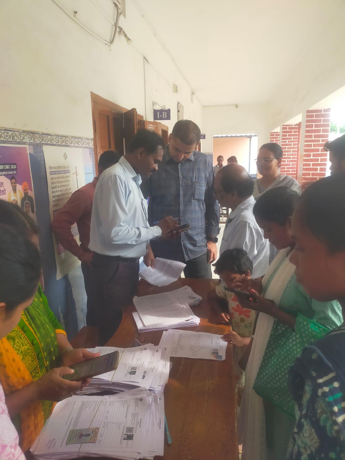 Ranchi News: रांची में वोटर वेरिफिकेशन में 74% एन्यूमरेशन फॉर्म बंटे, 24% का डिजिटाइजेशन पूरा