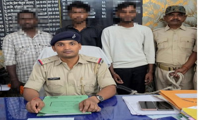 Bokaro News: पिंड्राजोरा पुलिस का विशेष अभियान, दो पॉक्सो और एक हत्या आरोपी गिरफ्तार