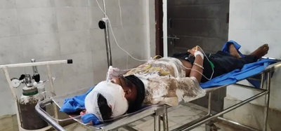 Chaibasa News: चढ़ाई गांव में एक युवक हुआ दुर्घटना का शिकार, प्राथमिक उपचार के बाद MGM रेफर