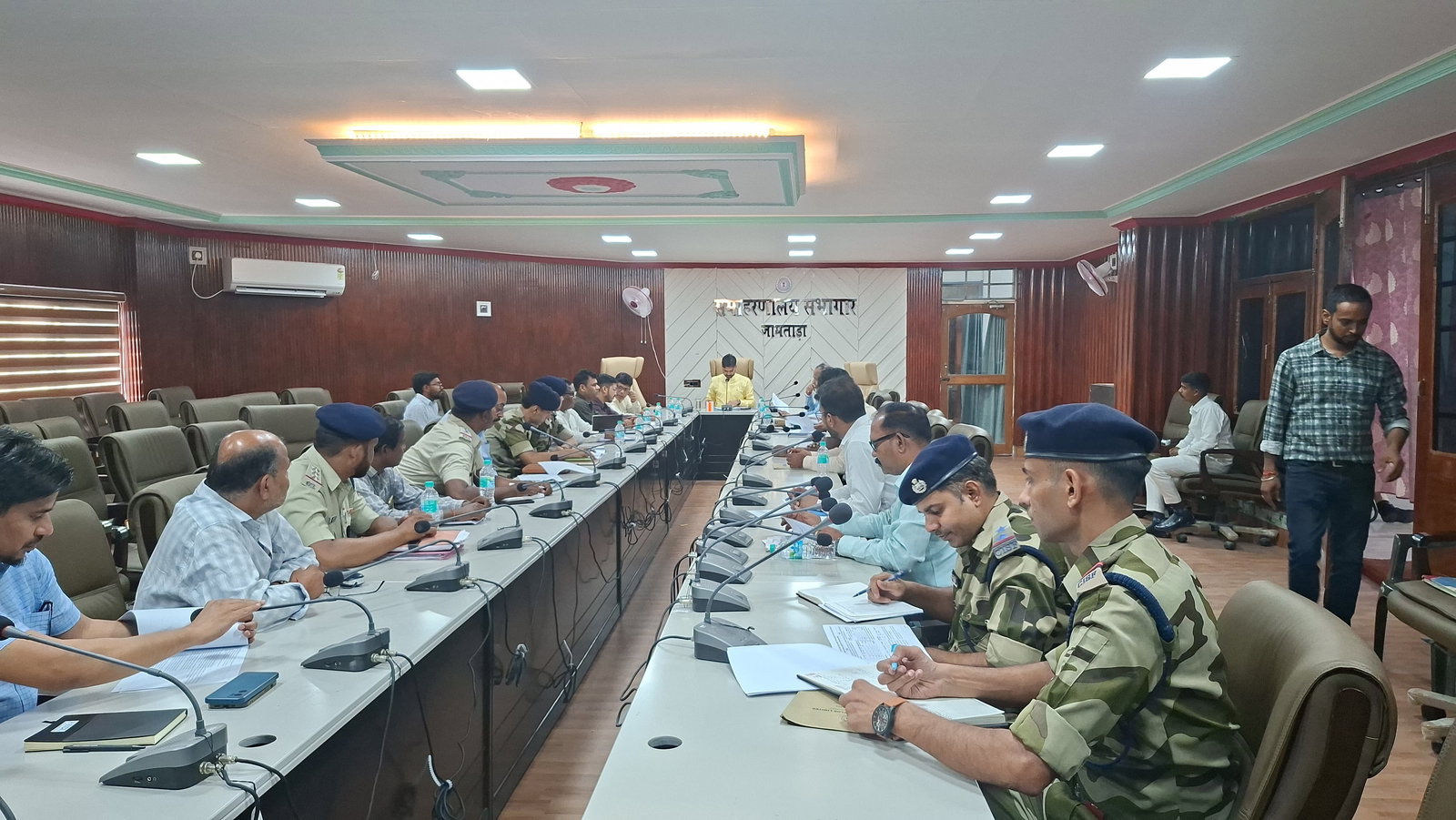 Jamtara News: अवैध खनन रोकने के लिए DC के सख्त आदेश, रात में होगी छापेमारी