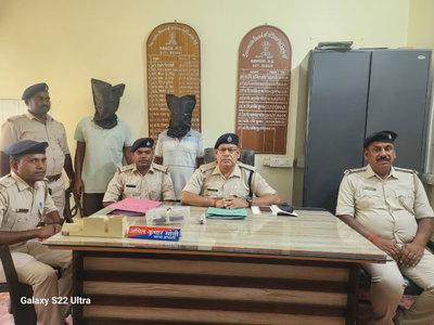 Bokaro News: पिस्टल व 7 कारतूस के साथ दो अपराधी गिरफ्तार