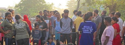 Giridih News: बालू लदे वाहन की चपेट में आने से दो छात्राएं घायल, अवैध बालू परिवहन को लेकर उठे सवाल