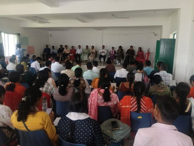 Gumla News: शैक्षिक सूचकांकों में सुधार के लिए जिला स्तरीय मैराथन समीक्षा बैठक