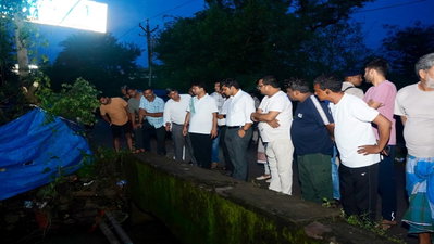 Chaibasa News: जलजमाव प्रभावित क्षेत्रों का उपायुक्त ने लिया जायजा, निगरानी के दिए निर्देश