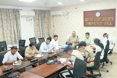 Chaibasa News: मुहर्रम पर सुरक्षा को लेकर DC-SP ने की  बैठक, अफवाह से बचने की अपील