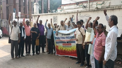 Ranchi News: पेंशनर्स ने मनाया विश्व पेंशन दिवस, रेलवे में वरिष्ठ नागरिक सुविधा बहाल की मांग